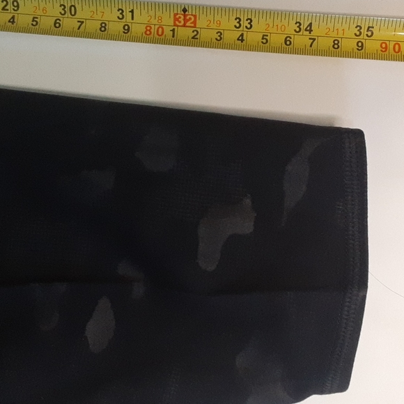 Sz 3X All in Motion Premium Elongate high rise 7/8 legging Black Camouflage - Picture 7 of 14